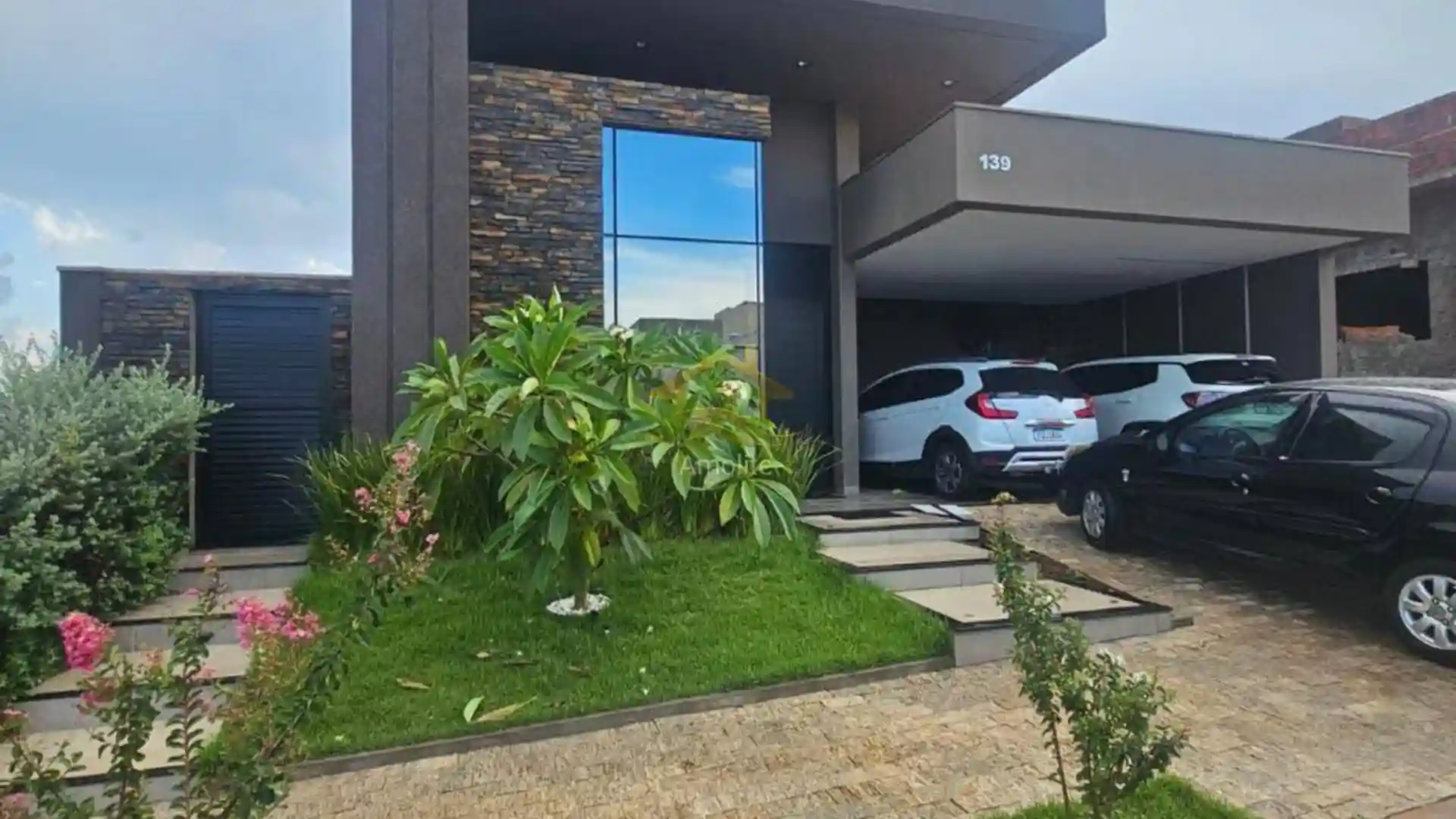 Casa de Condomínio com 3 quartos à venda, 175m² — foto 2 de 40