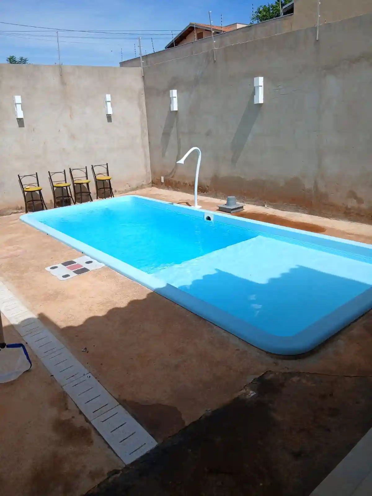 Casa com 2 quartos à venda, 82m² — foto 1 de 6