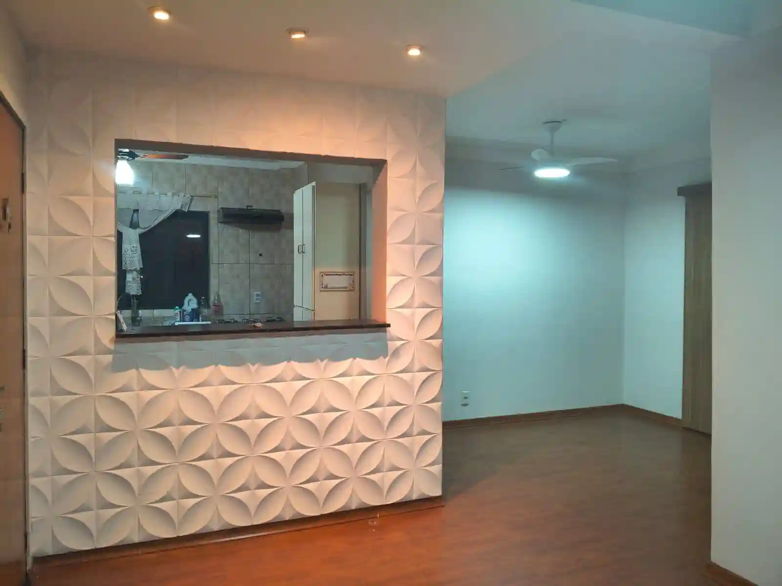 Apartamento com 3 quartos à venda, 103m² — foto 1 de 9