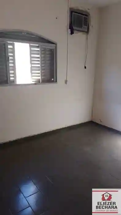 Casa com 3 quartos à venda, 250m² — foto 3 de 19