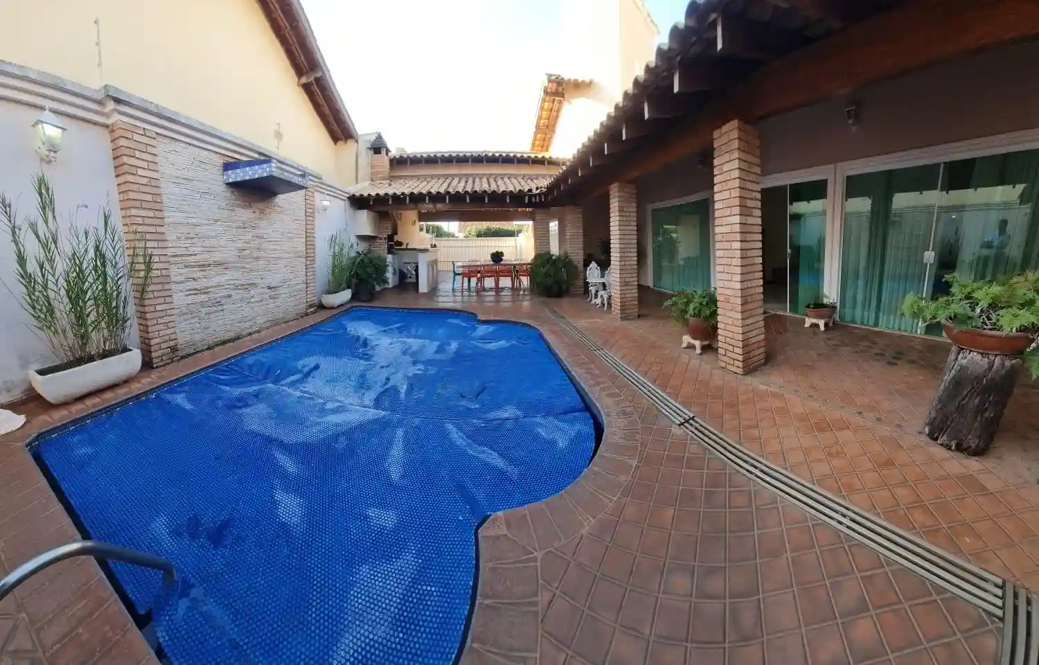 Casa com 4 quartos à venda, 525m² — foto 1 de 34