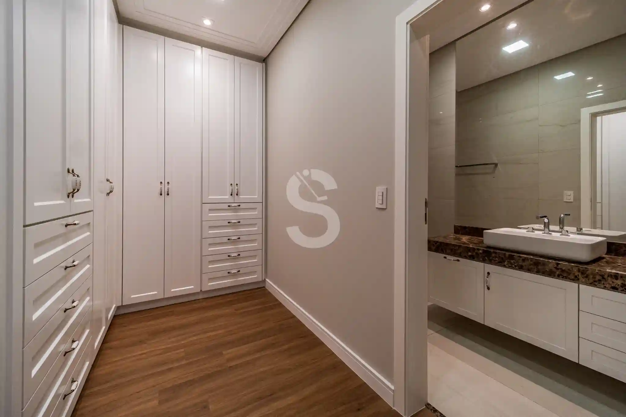 Casa de Condomínio com 5 quartos à venda, 521m² — foto 3 de 26