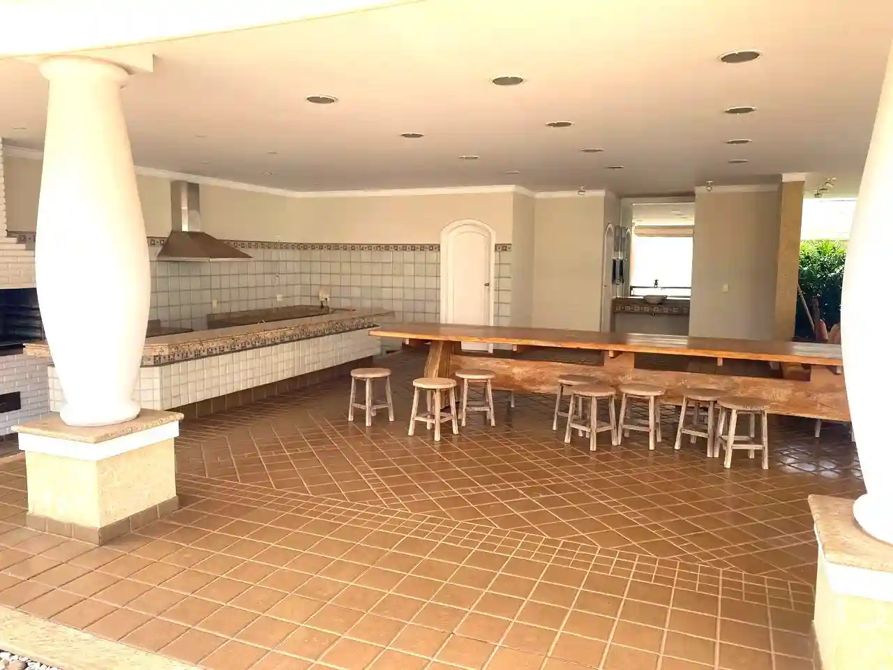Casa com 4 quartos à venda, 1152m² — foto 15 de 26