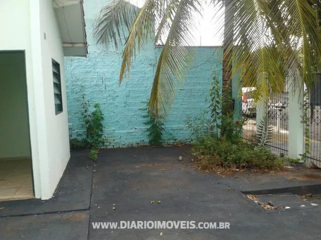 Casa à venda — foto 1 de 3