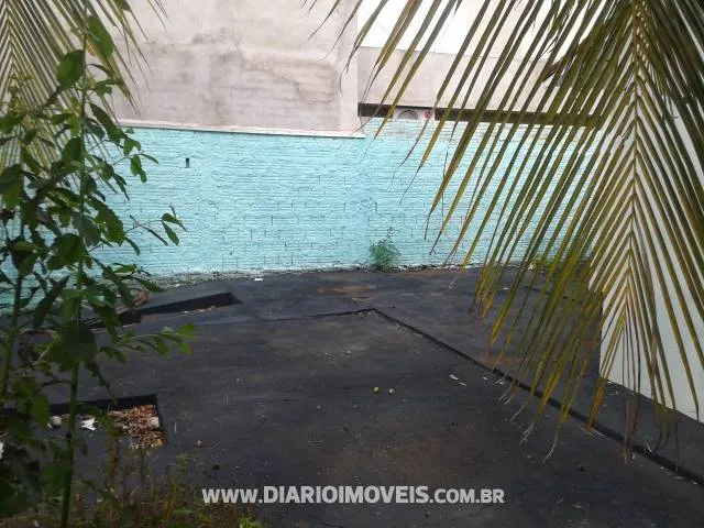 Casa à venda — foto 2 de 3