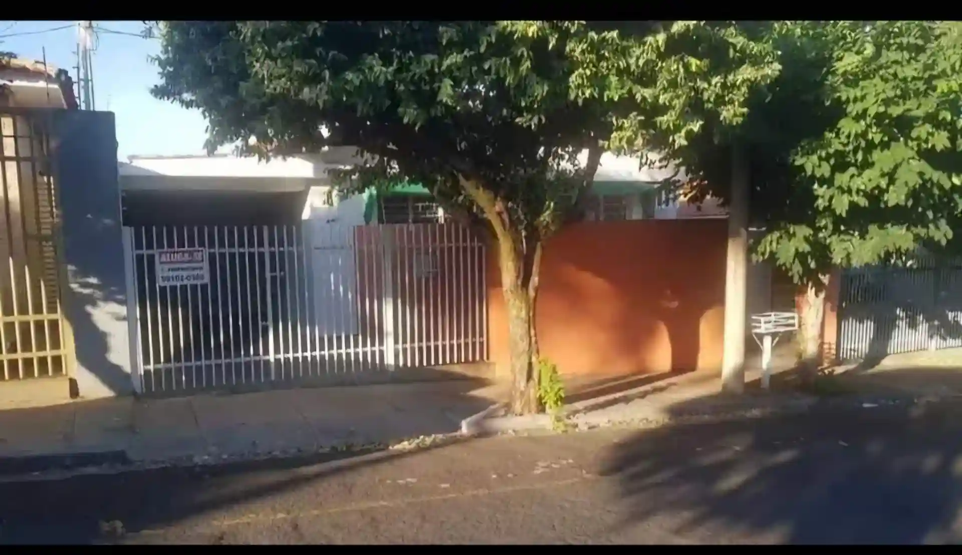 Casa com 4 quartos à venda, 180m² — foto 2 de 20