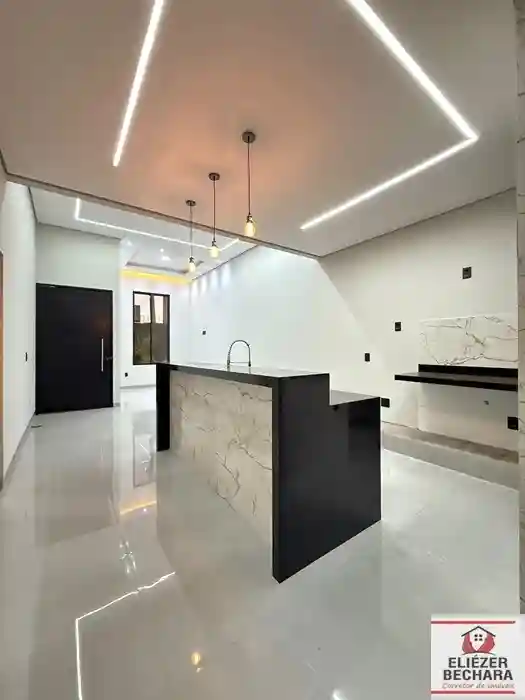 Casa com 3 quartos à venda, 137m² — foto 2 de 25