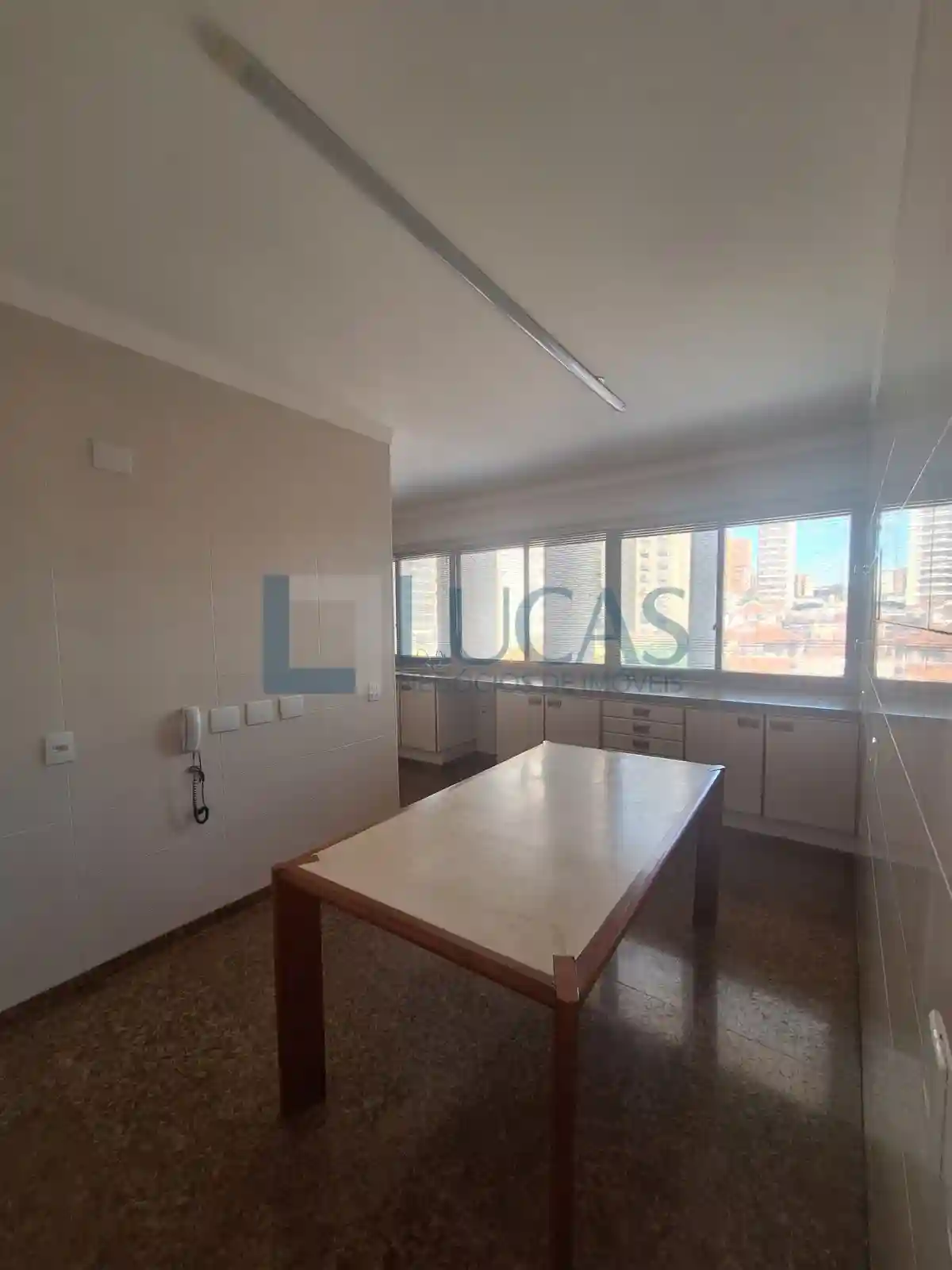 Apartamento com 3 quartos para aluguel, 175m² — foto 24 de 28
