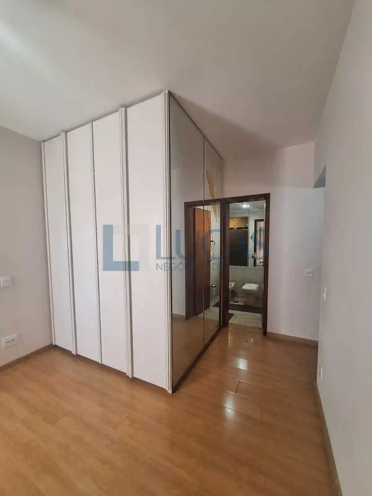 Apartamento com 3 quartos para aluguel, 175m² — foto 10 de 28