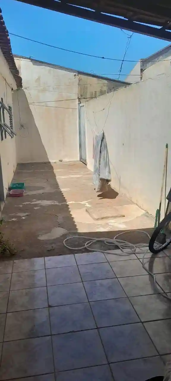 Casa com 1 quarto à venda, 125m² — foto 2 de 14