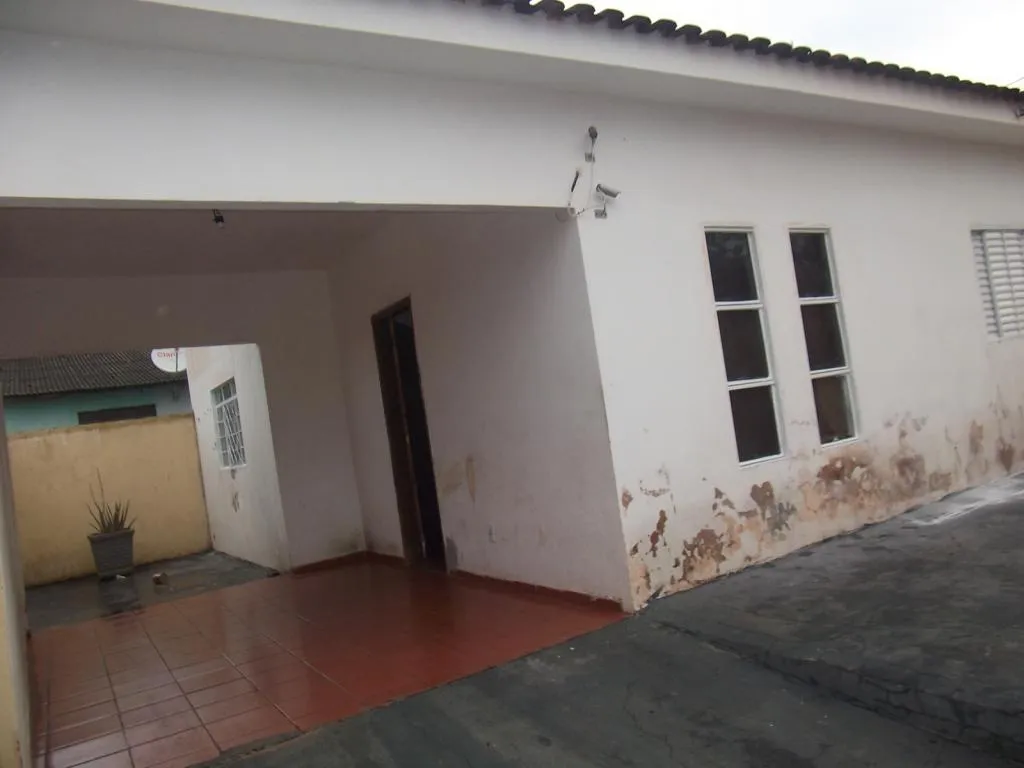 Casa à venda — foto 1 de 2