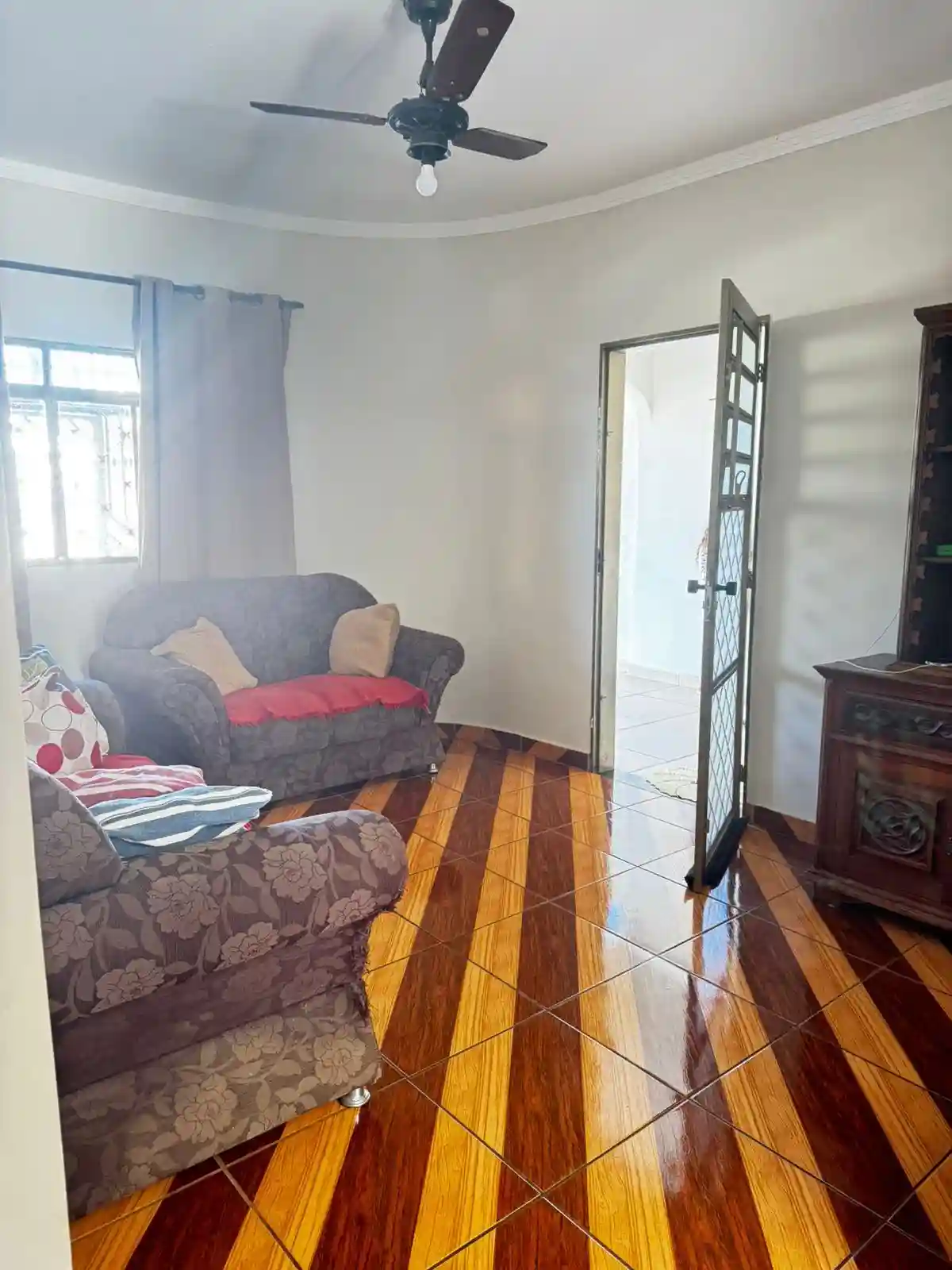 Casa com 3 quartos à venda, 114m² — foto 4 de 15