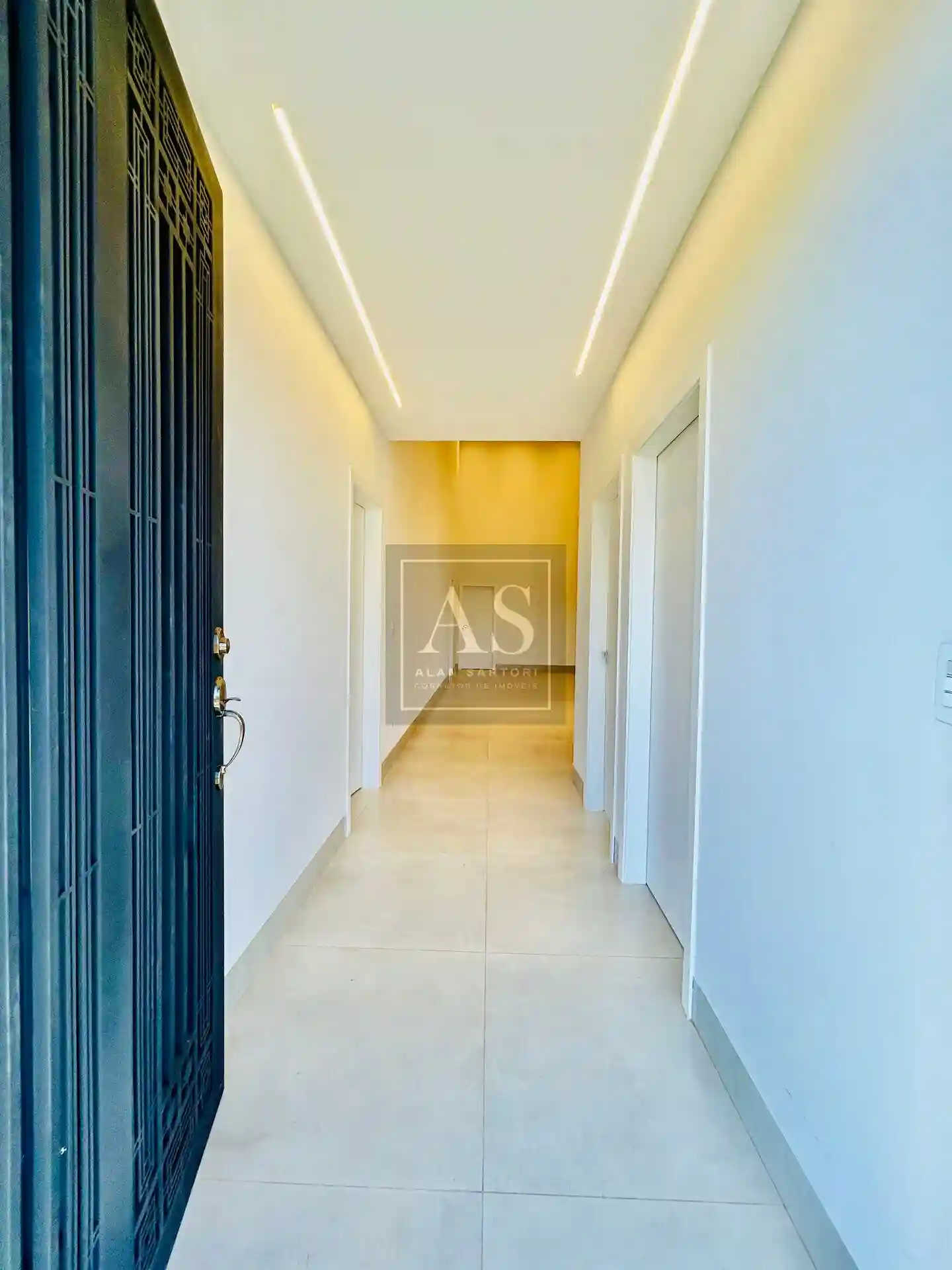 Casa de Condomínio com 3 quartos à venda, 230m² — foto 4 de 38