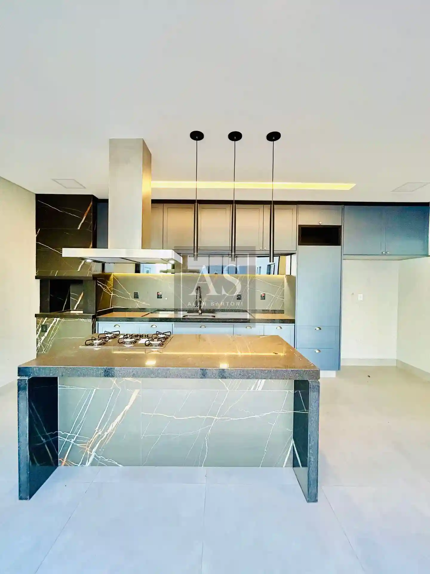 Casa de Condomínio com 3 quartos à venda, 230m² — foto 13 de 38