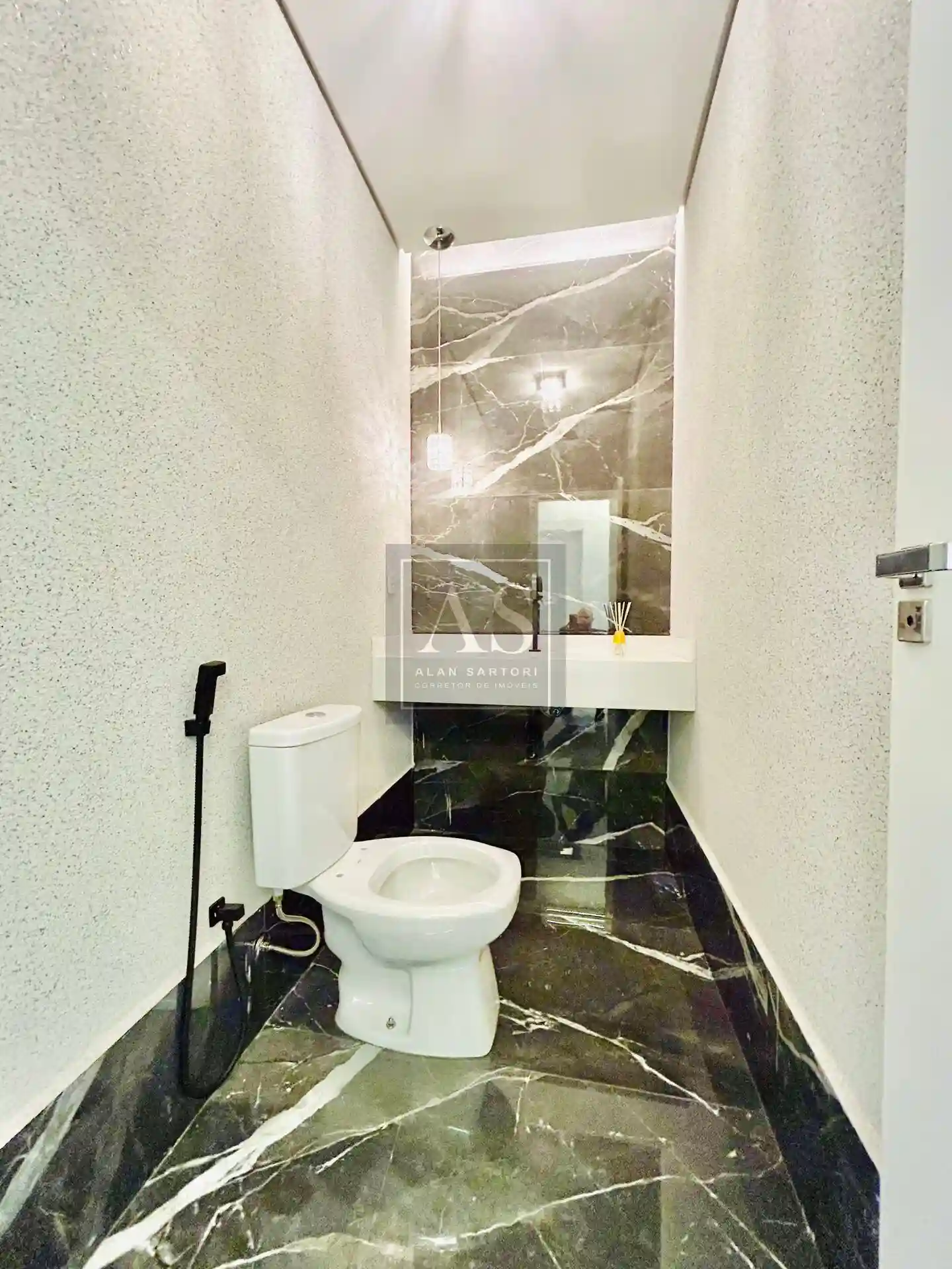 Casa de Condomínio com 3 quartos à venda, 230m² — foto 7 de 38