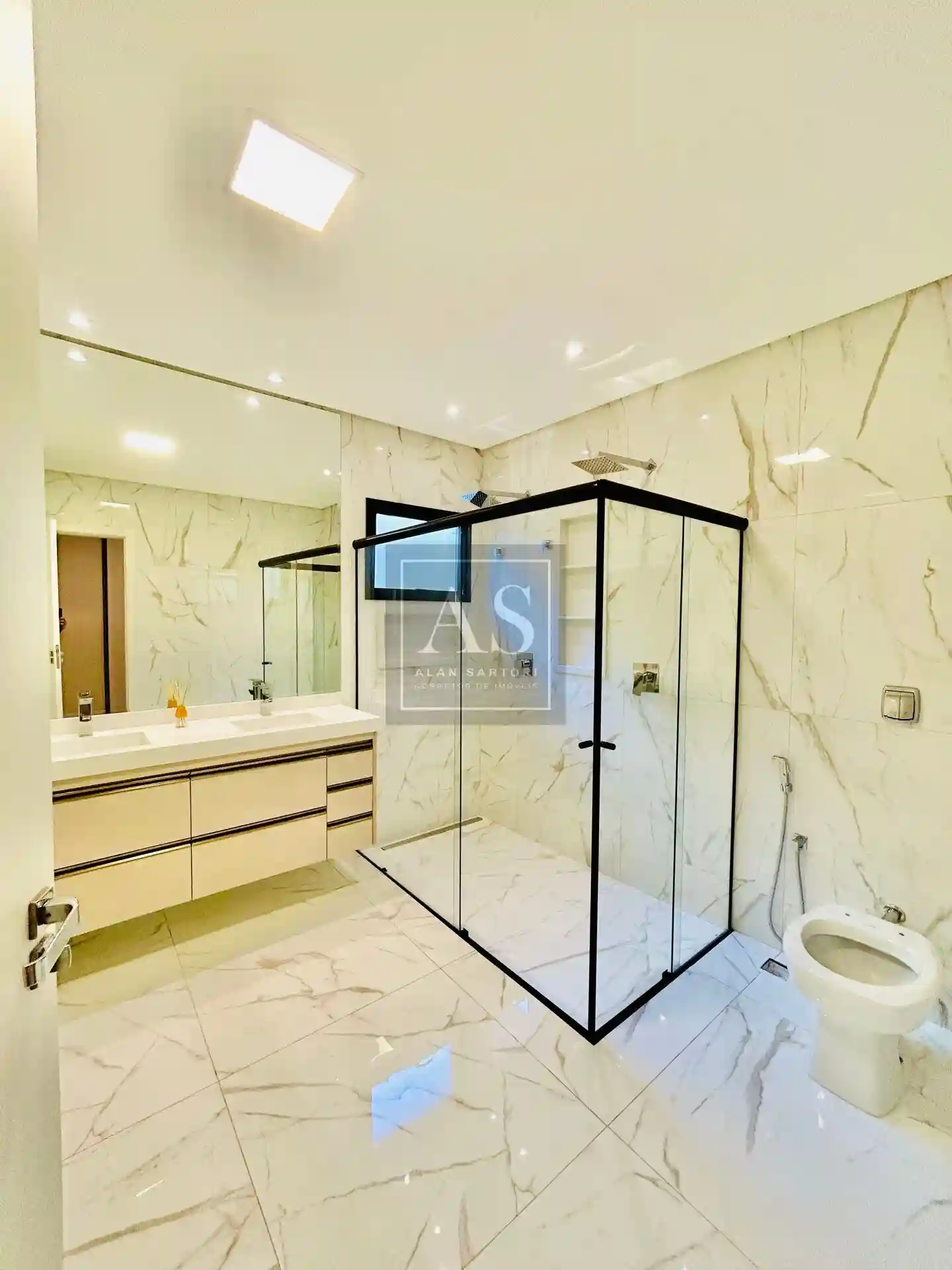 Casa de Condomínio com 3 quartos à venda, 230m² — foto 37 de 38