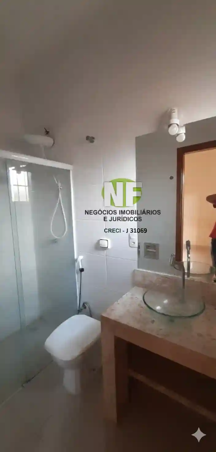 Casa com 3 quartos à venda, 200m² — foto 9 de 16