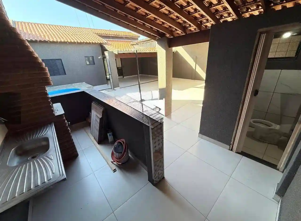 Casa com 2 quartos à venda, 200m² — foto 4 de 17