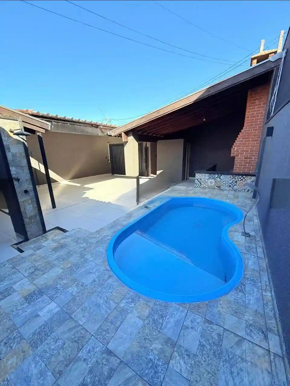 Casa com 2 quartos à venda, 200m² — foto 3 de 17