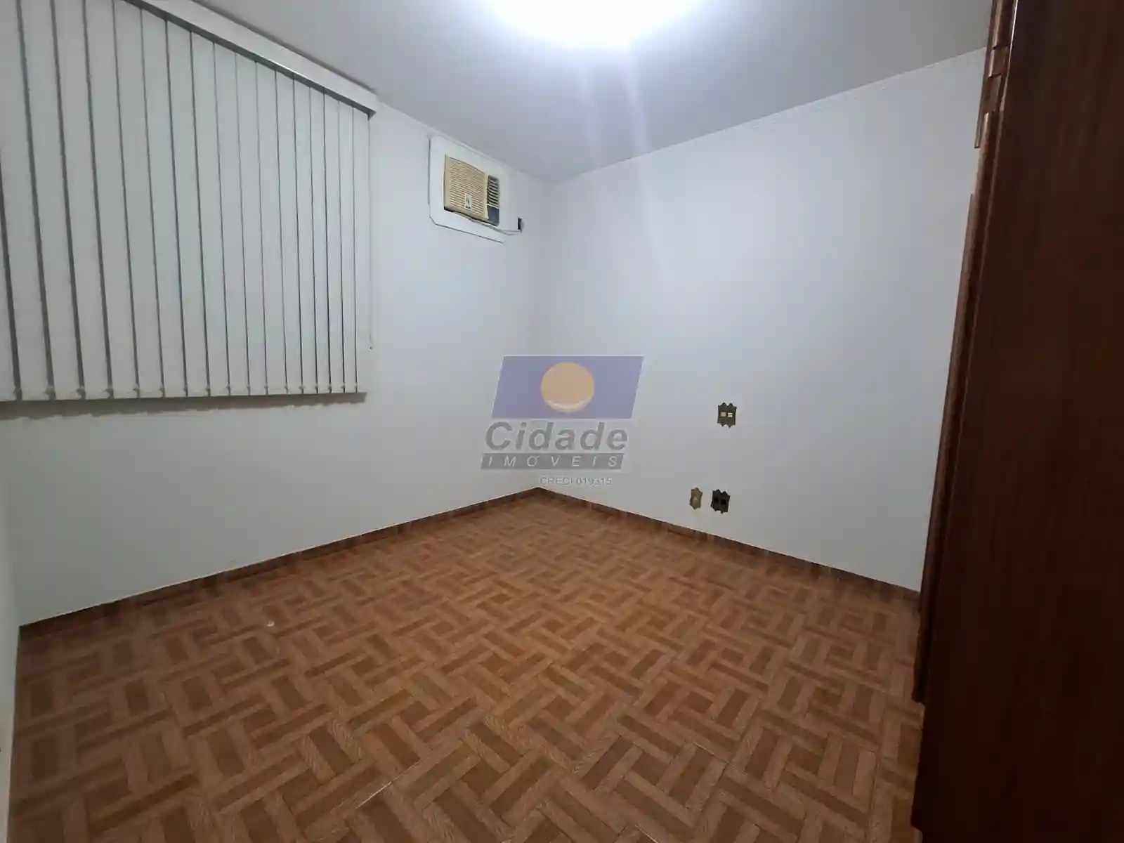 Apartamento com 3 quartos à venda, 140m² — foto 4 de 11