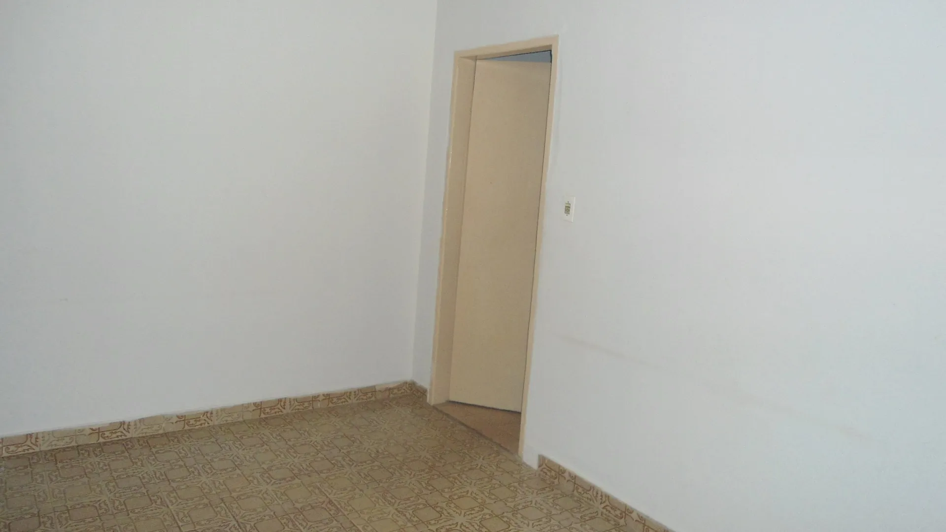 Casa com 1 quarto para aluguel, 45m² — foto 2 de 8