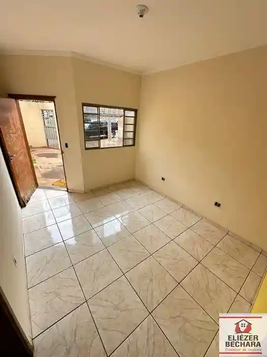 Casa com 3 quartos à venda, 70m² — foto 2 de 23