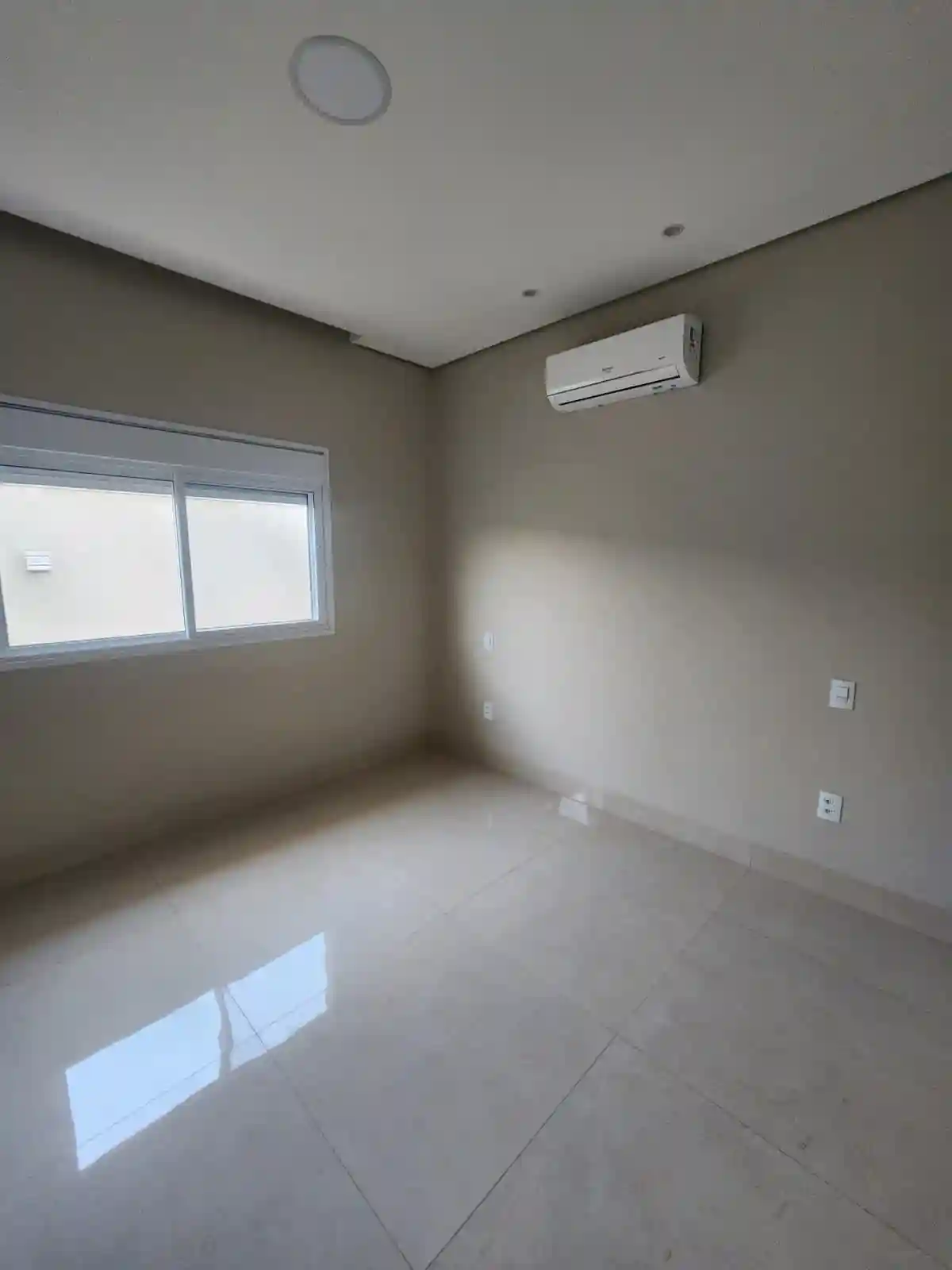 Casa de Condomínio  à venda, 160m² — foto 3 de 23