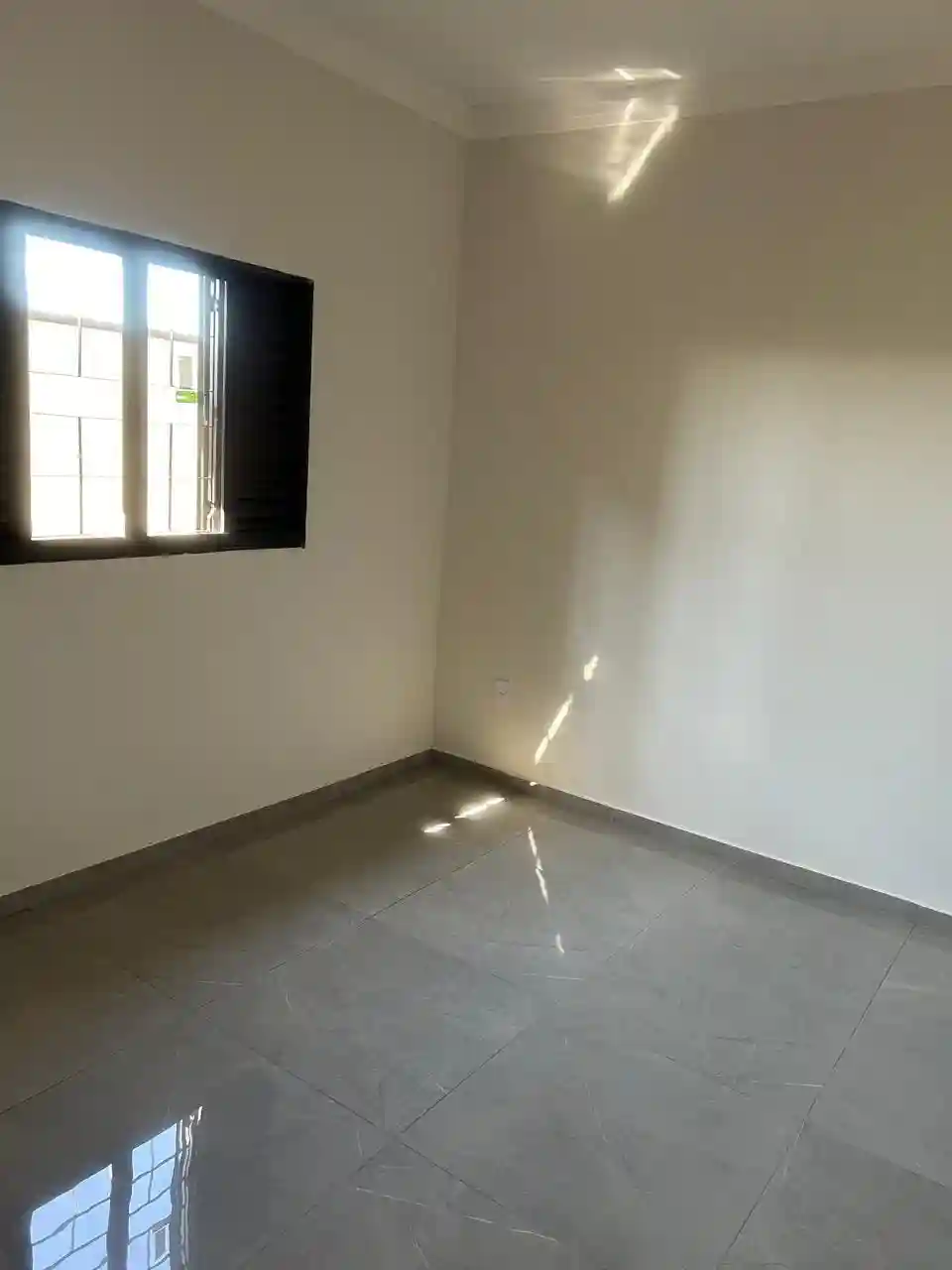 Casa com 3 quartos à venda, 80m² — foto 2 de 18