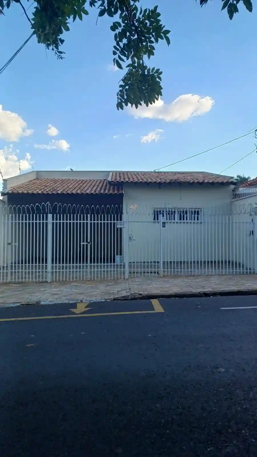 Casa com 3 quartos à venda, 153m² — foto 1 de 19