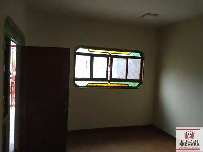 Casa com 2 quartos à venda, 170m² — foto 1 de 53