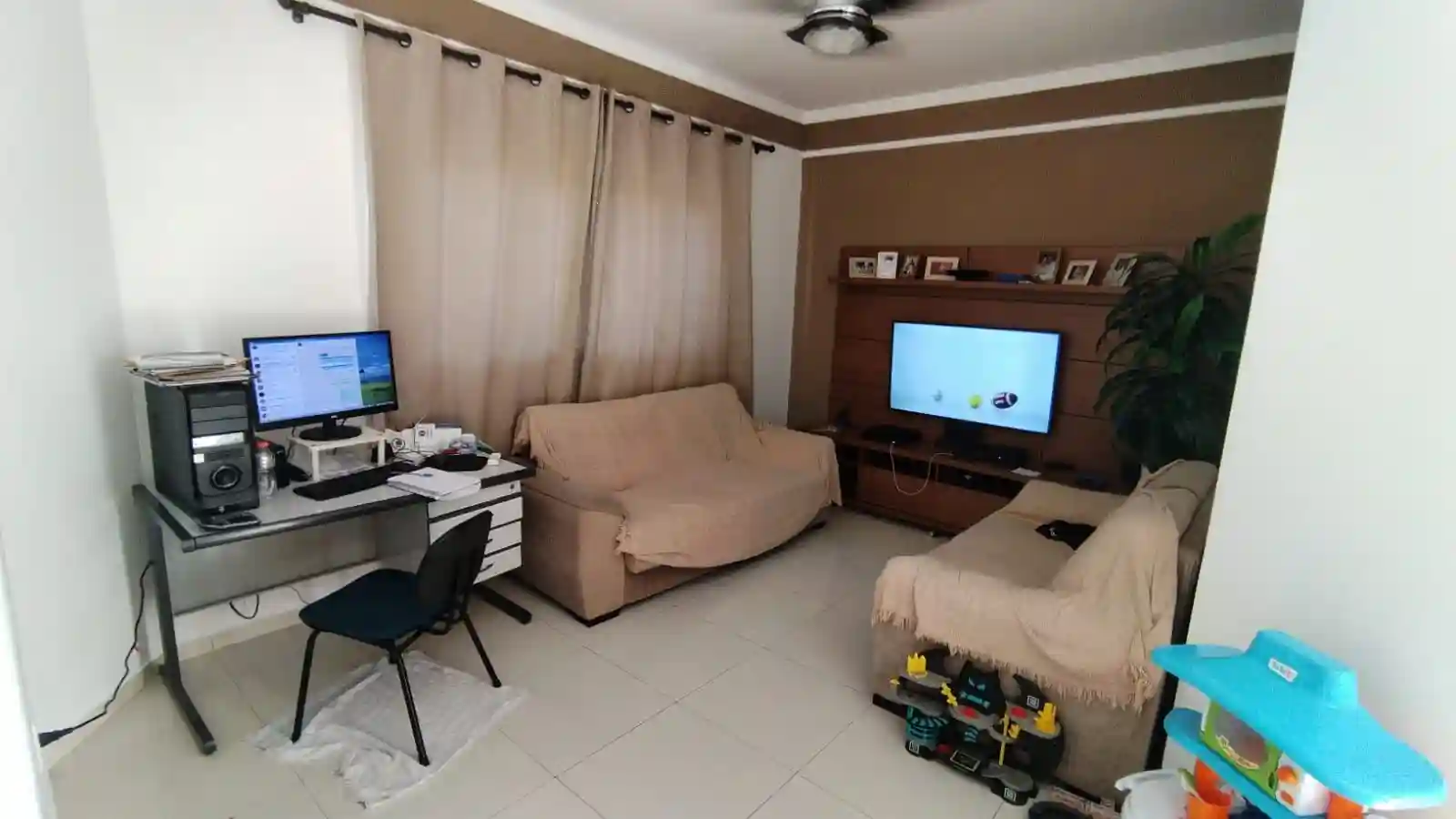 Casa com 3 quartos à venda, 148m² — foto 2 de 13