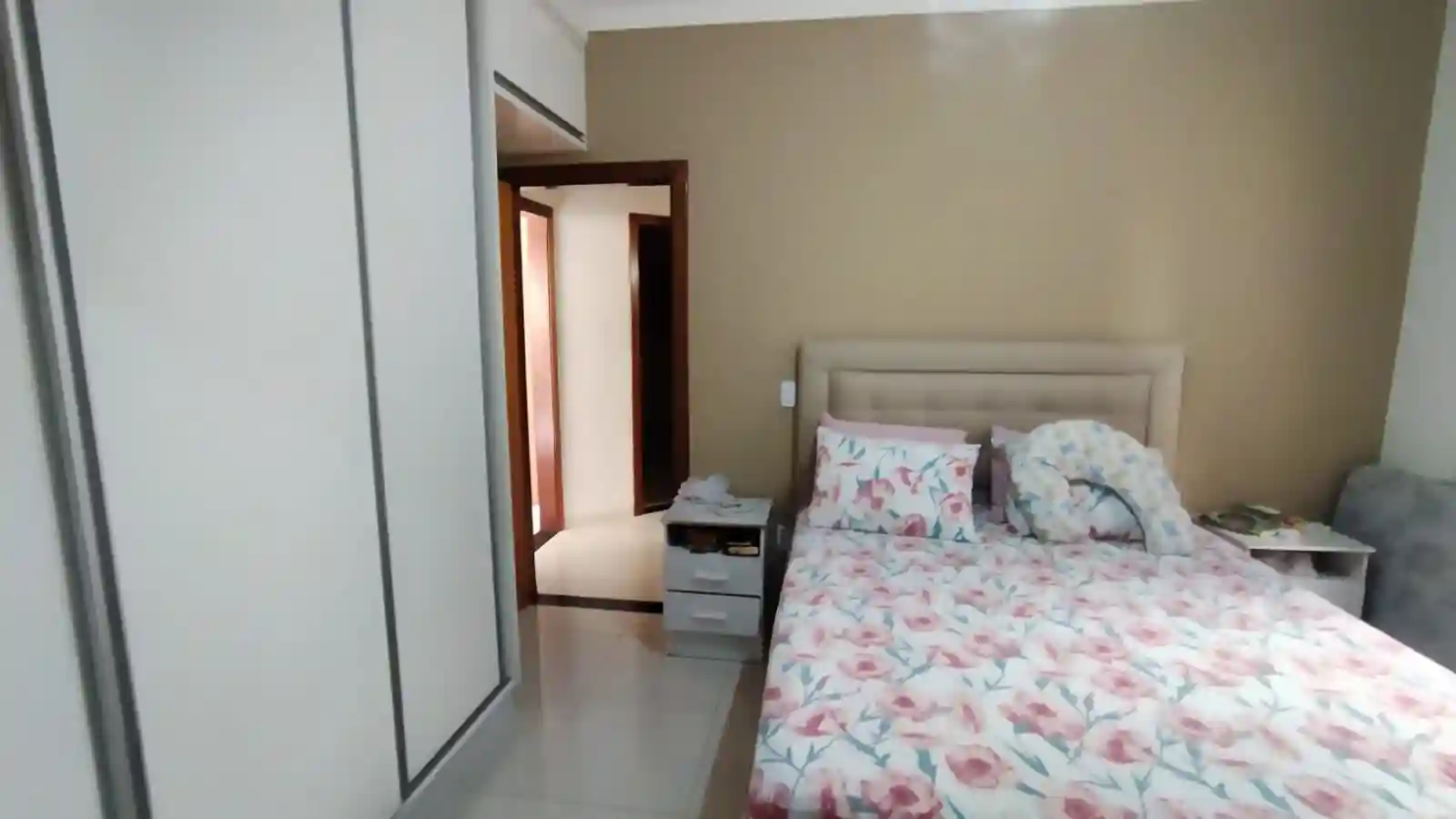 Casa com 3 quartos à venda, 148m² — foto 8 de 13