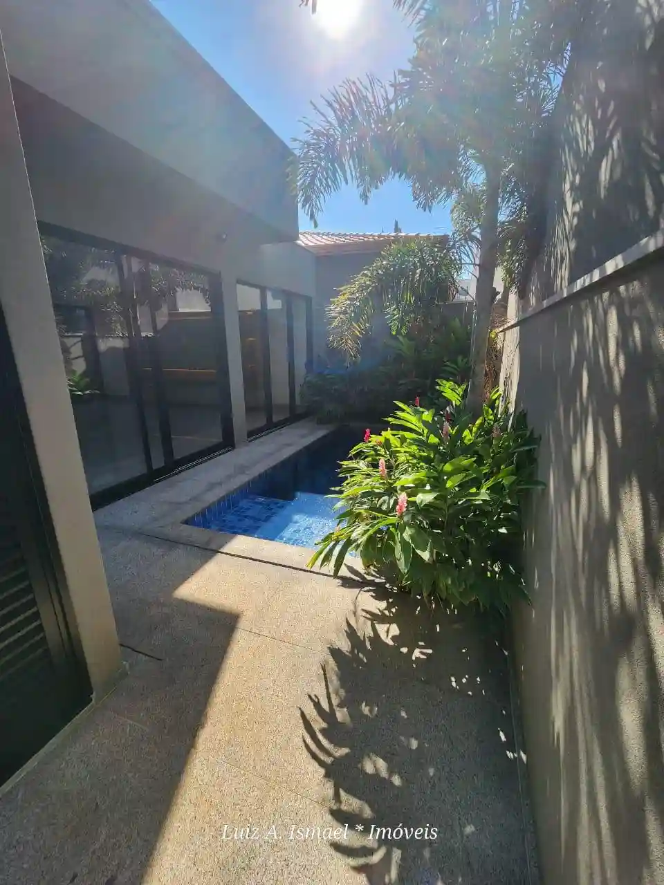 Casa de Condomínio com 4 quartos à venda, 3002m² — foto 1 de 55