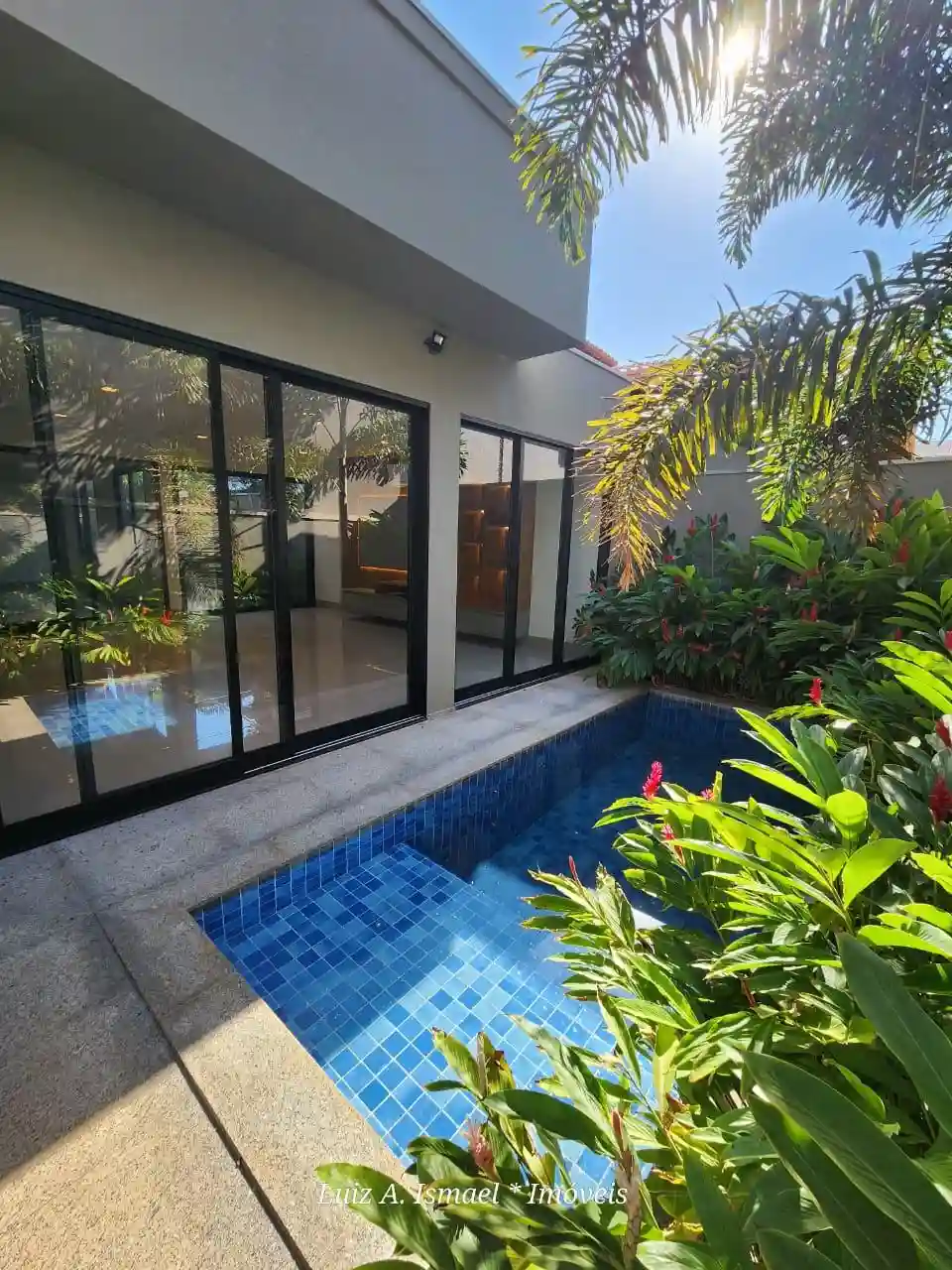 Casa de Condomínio com 4 quartos à venda, 3002m² — foto 3 de 55