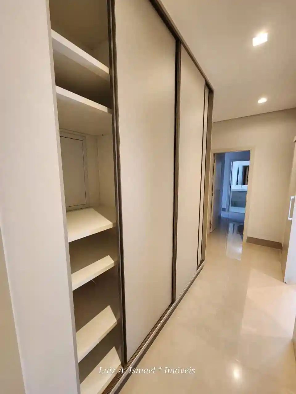 Casa de Condomínio com 4 quartos à venda, 3002m² — foto 42 de 55
