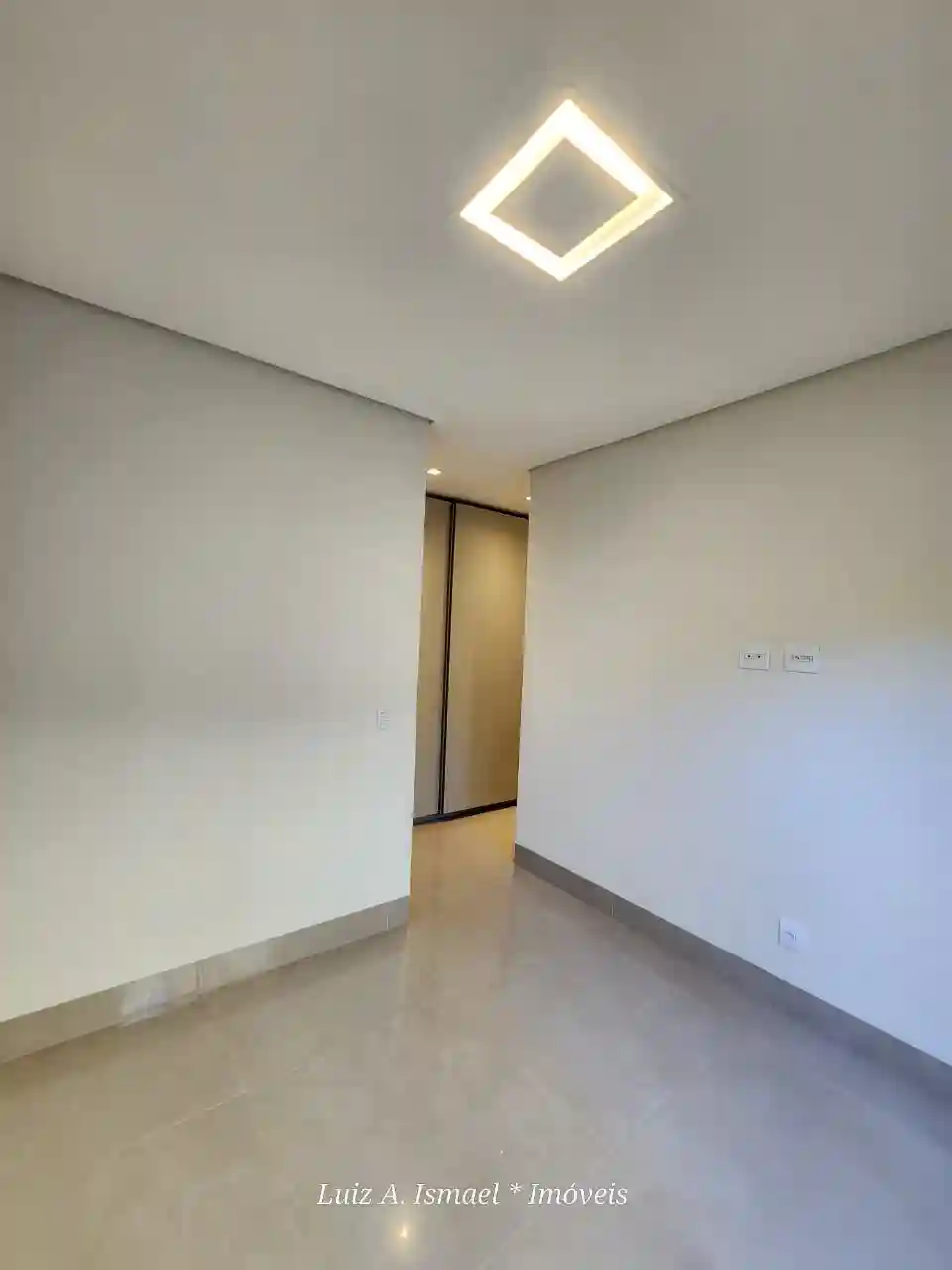 Casa de Condomínio com 4 quartos à venda, 3002m² — foto 38 de 55