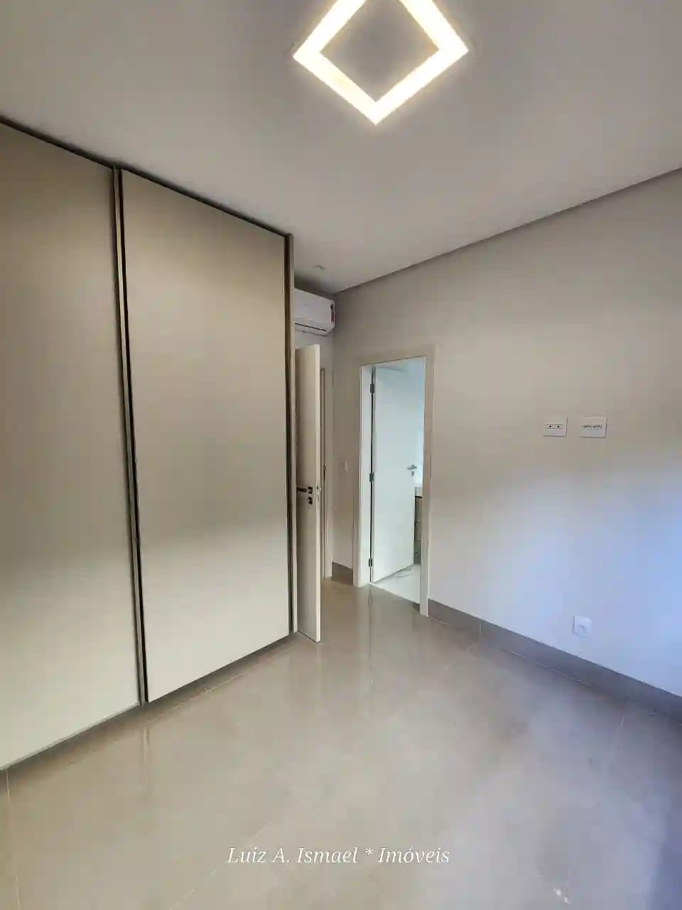 Casa de Condomínio com 4 quartos à venda, 3002m² — foto 32 de 55