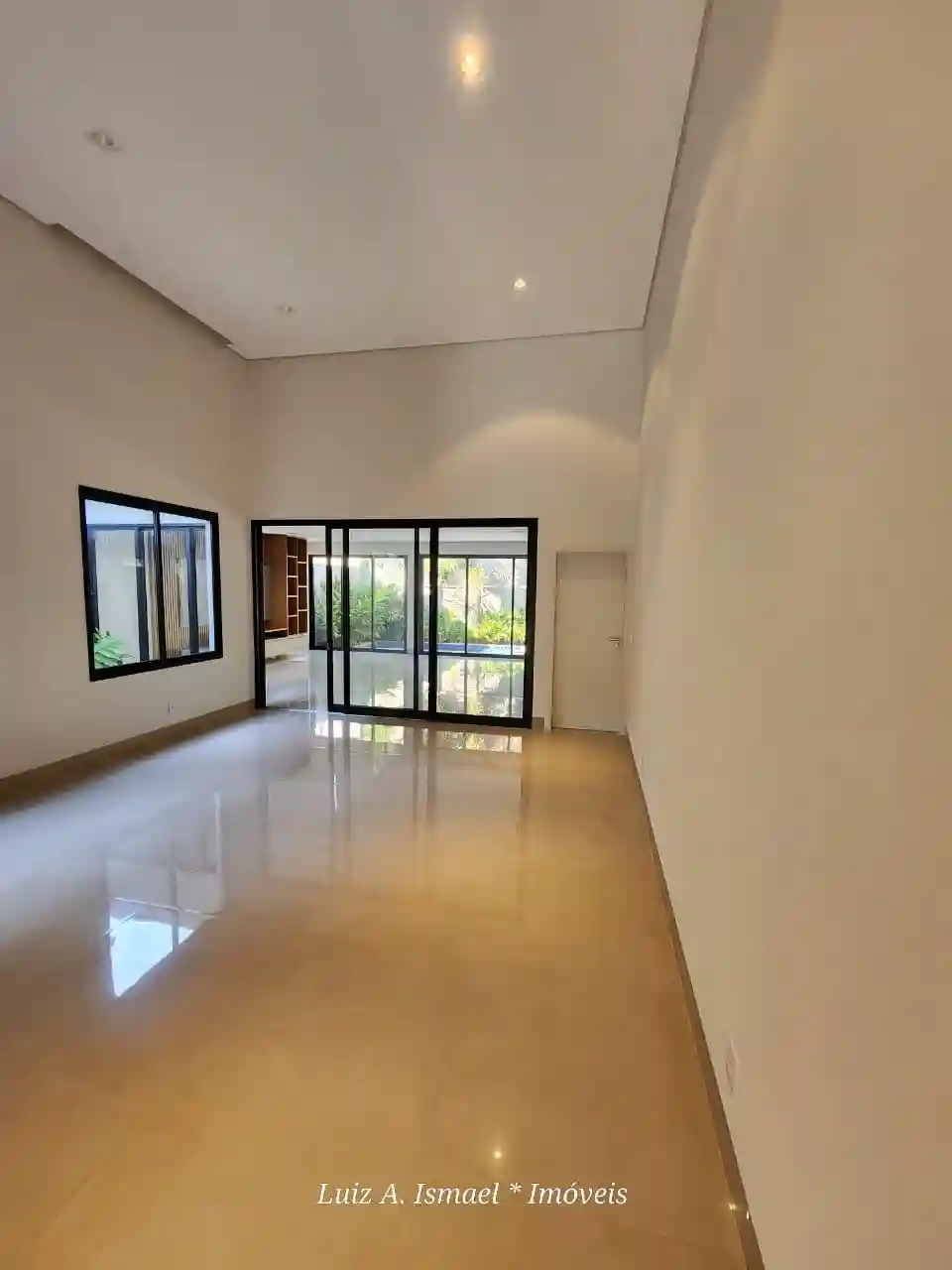 Casa de Condomínio com 4 quartos à venda, 3002m² — foto 43 de 55