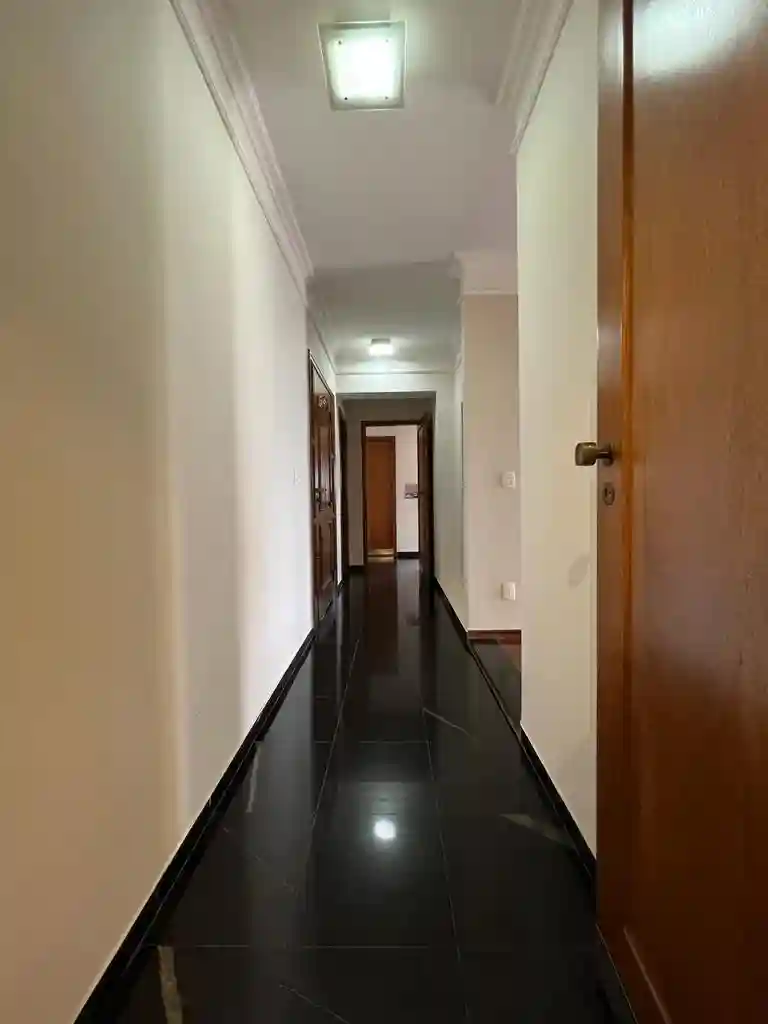 Apartamento com 4 quartos à venda, 240m² — foto 11 de 24