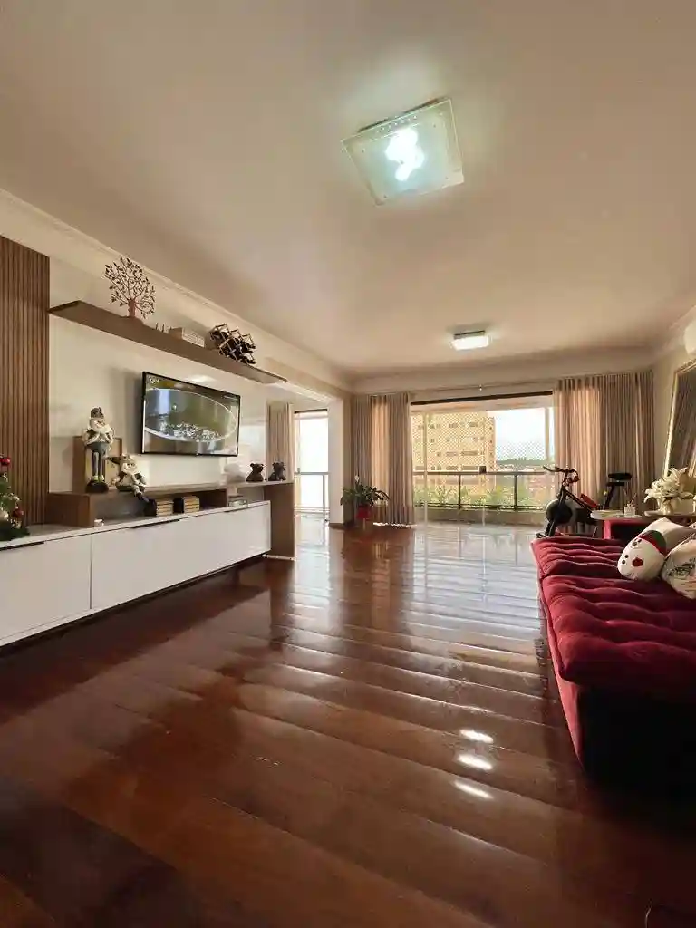 Apartamento com 4 quartos à venda, 240m² — foto 13 de 24