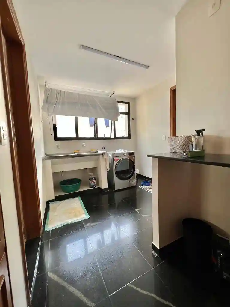 Apartamento com 4 quartos à venda, 240m² — foto 24 de 24