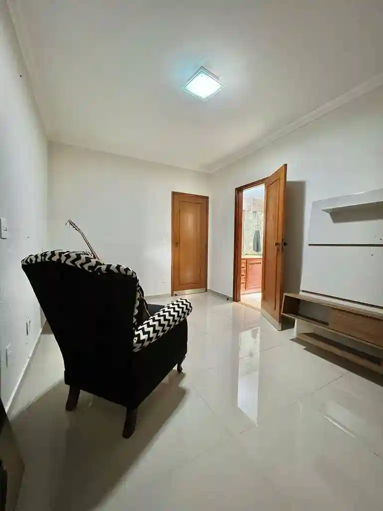 Apartamento com 4 quartos à venda, 240m² — foto 22 de 24