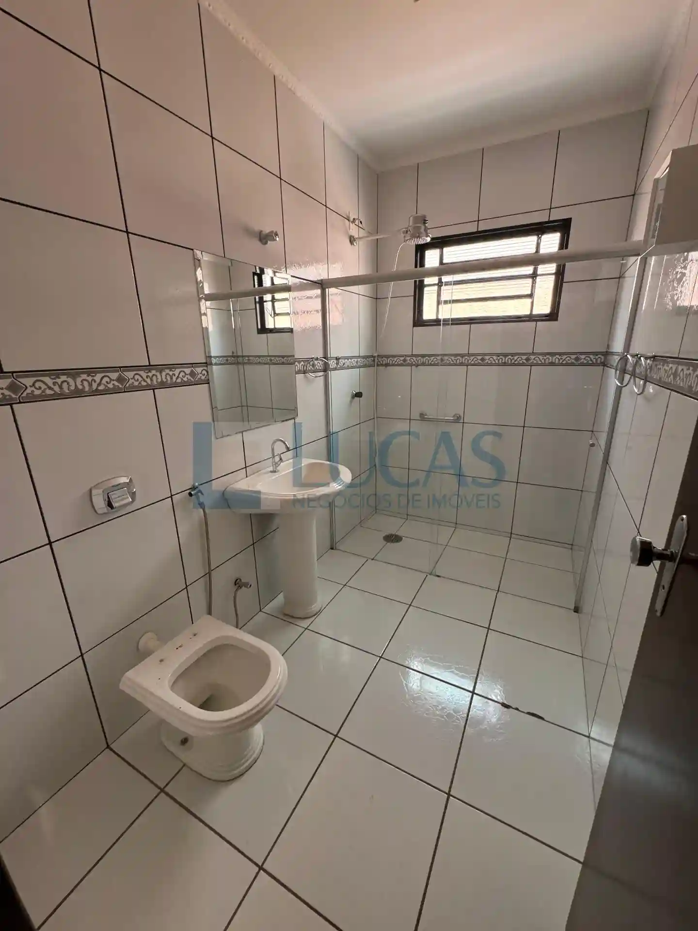 Casa com 3 quartos à venda, 258m² — foto 12 de 13