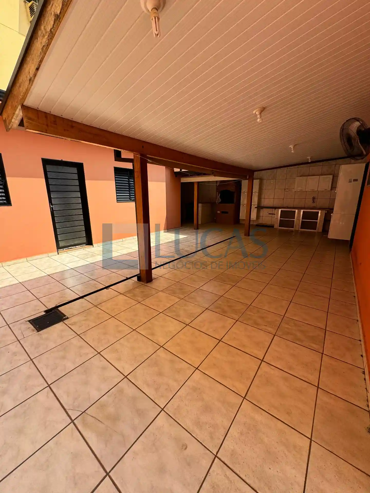Casa com 3 quartos à venda, 258m² — foto 8 de 13