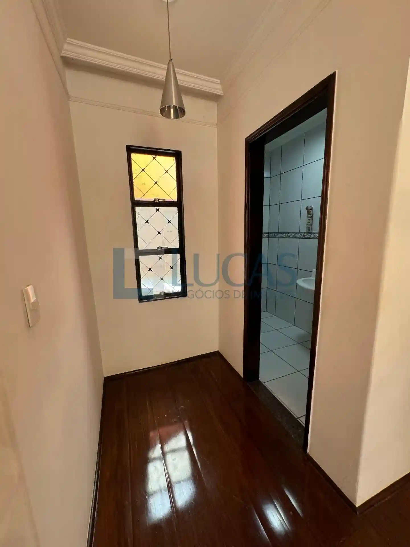 Casa com 3 quartos à venda, 258m² — foto 5 de 13