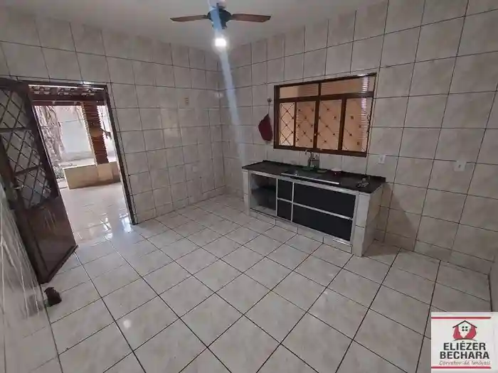 Casa com 2 quartos à venda, 100m² — foto 18 de 27