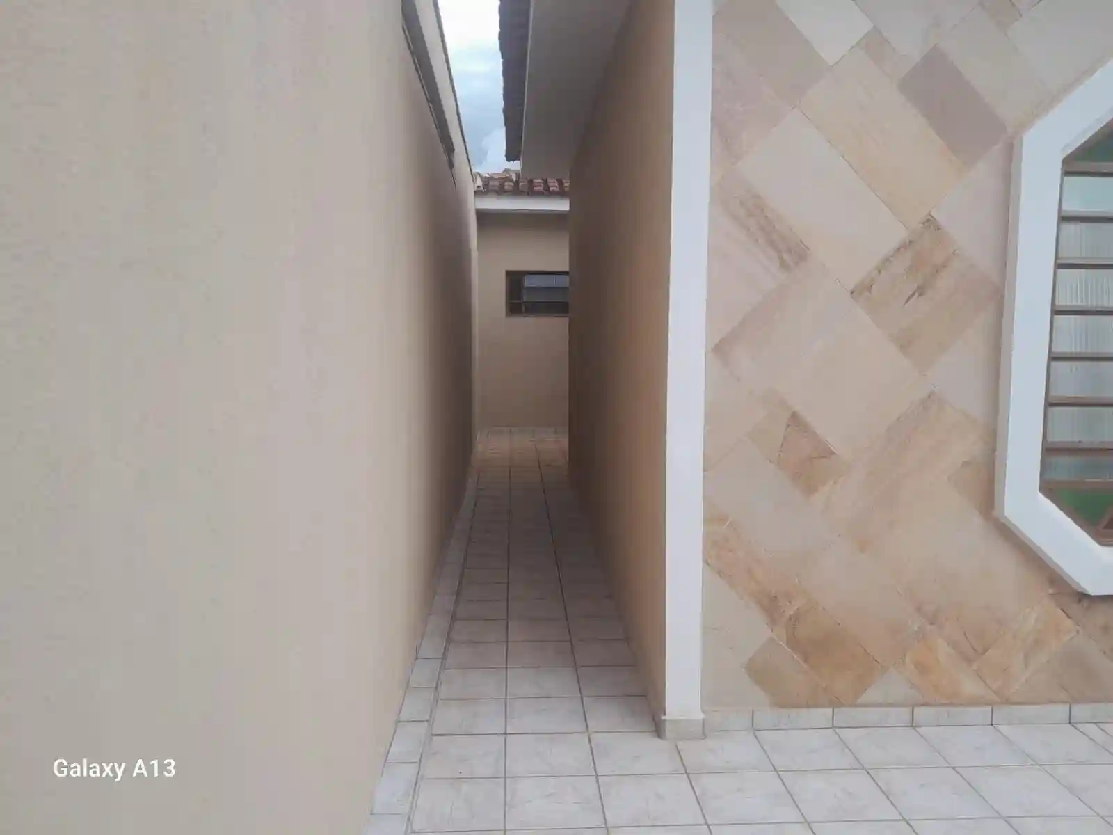 Casa com 3 quartos à venda, 360m² — foto 2 de 19