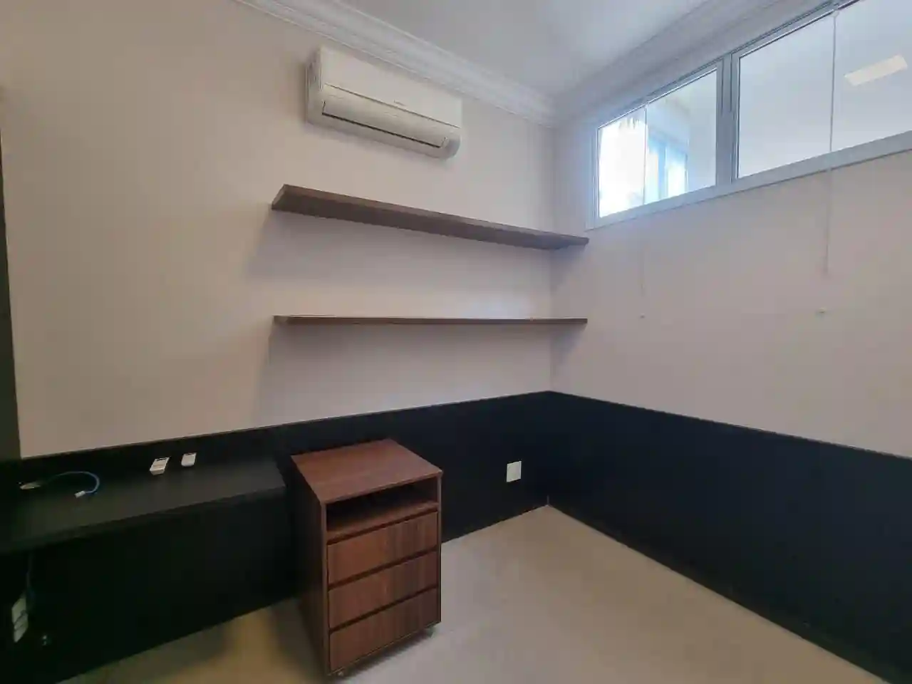 Casa de Condomínio com 3 quartos para aluguel, 240m² — foto 19 de 27