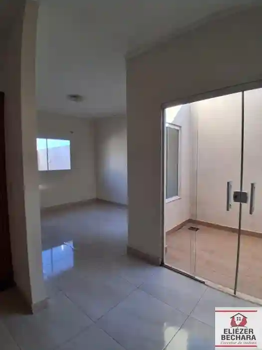 Casa com 3 quartos à venda, 80m² — foto 1 de 22