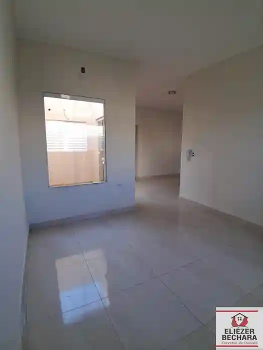 Casa com 3 quartos à venda, 80m² — foto 3 de 22